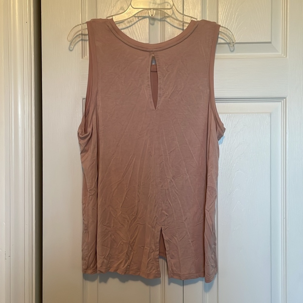 Women’s XL Halogen tank Sleeveless dusty Pink Top Keyhole back Scooped neck soft - Picture 5 of 8